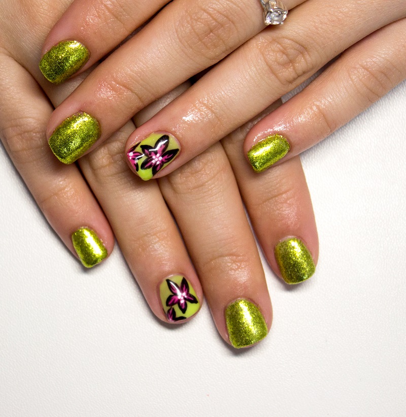 model de unghii verzi