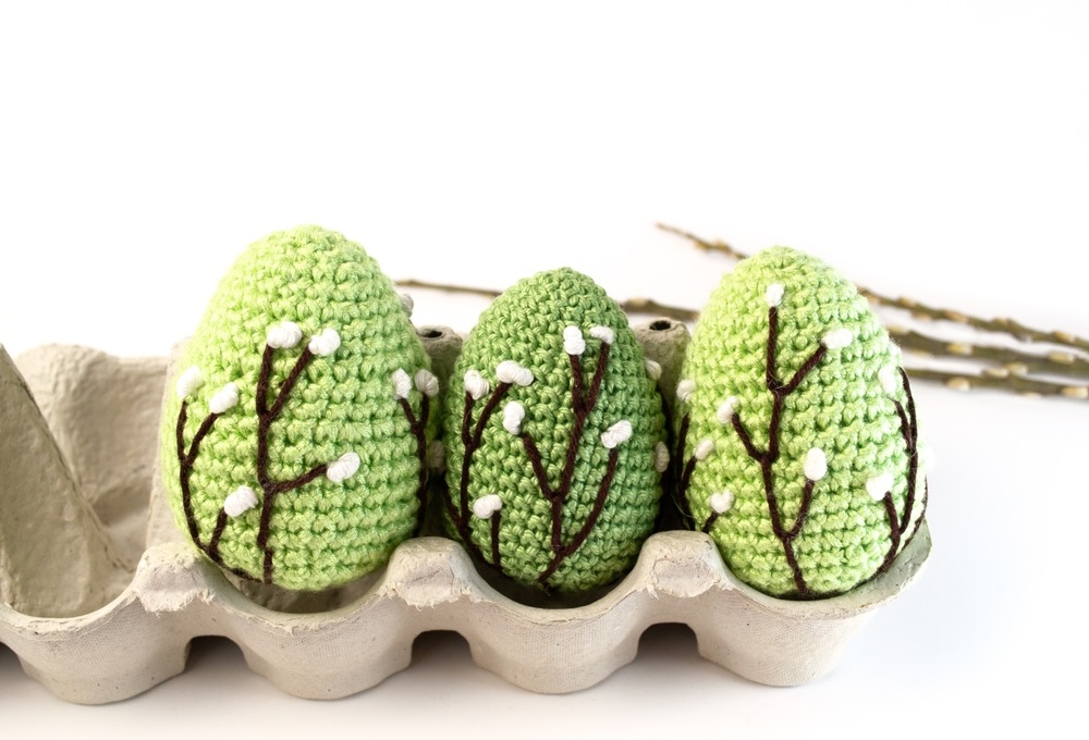 oua imbracate in impletitura