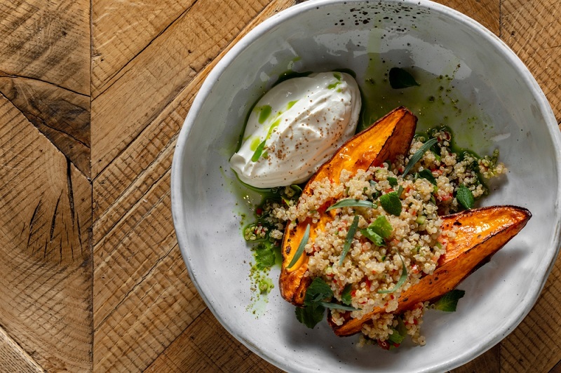 cartofi dulci cu quinoa