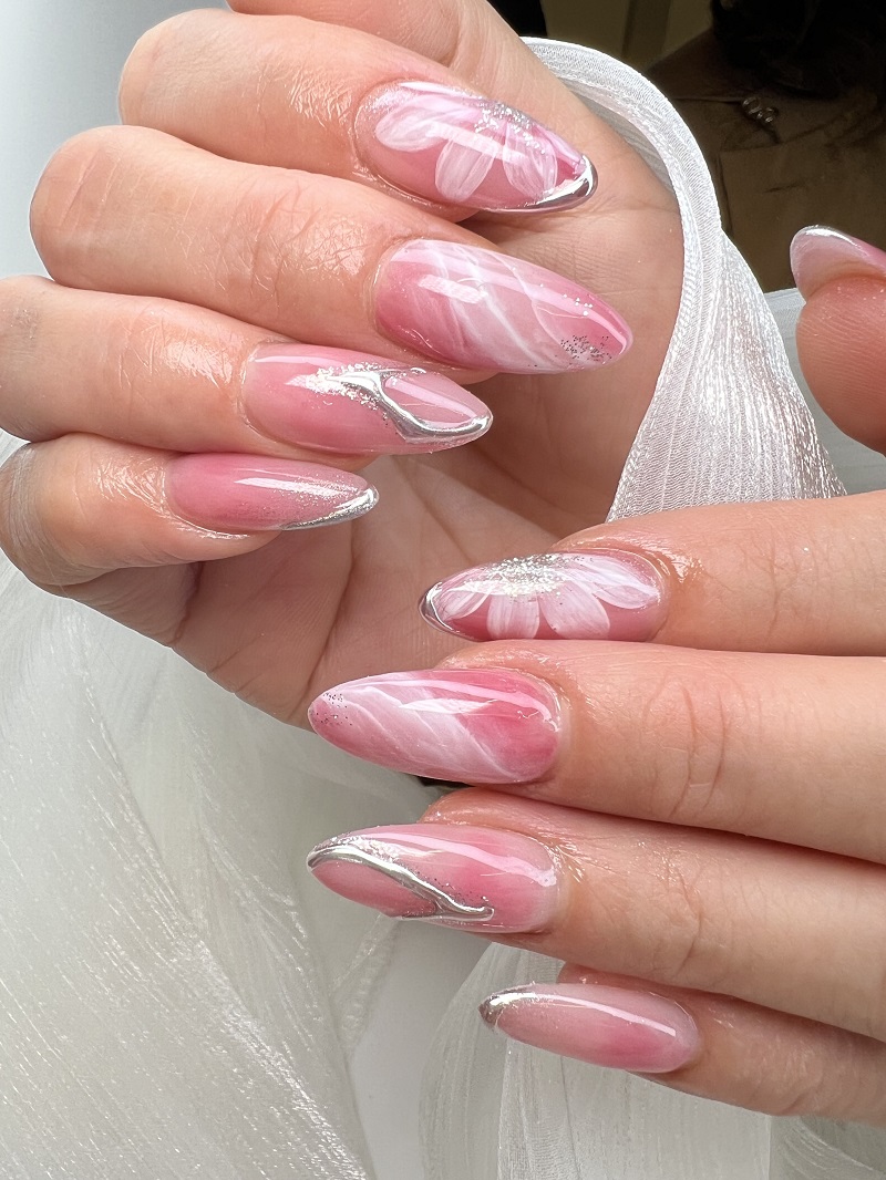 manichiura marble roz