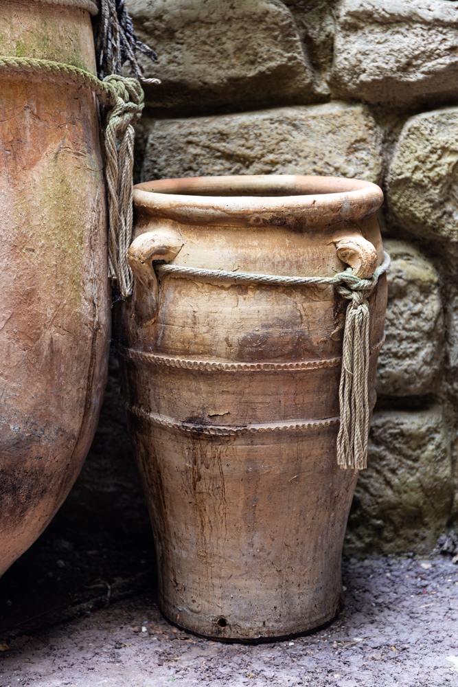 Vas de lut. Arheologie