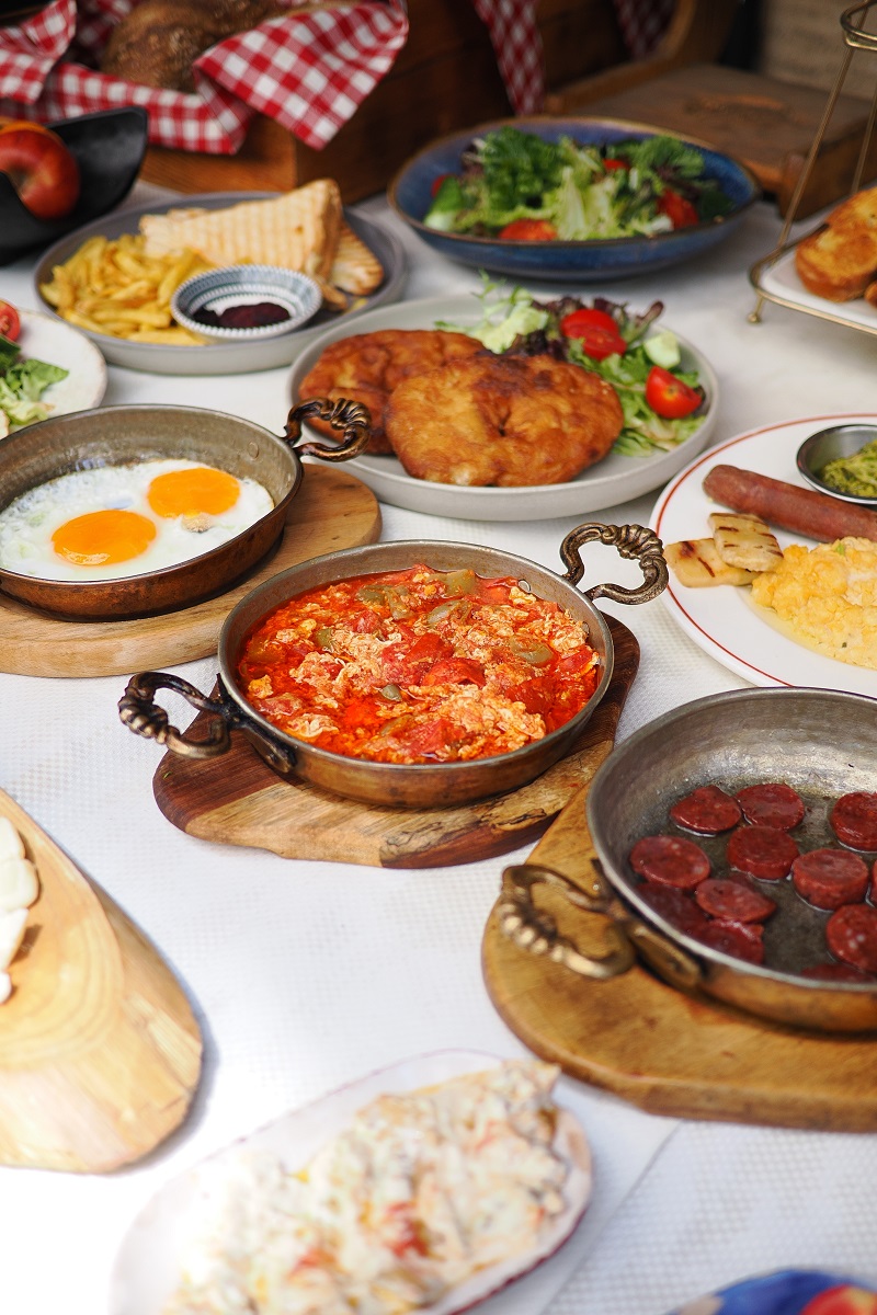 menemen turcesc cu oua si ardei