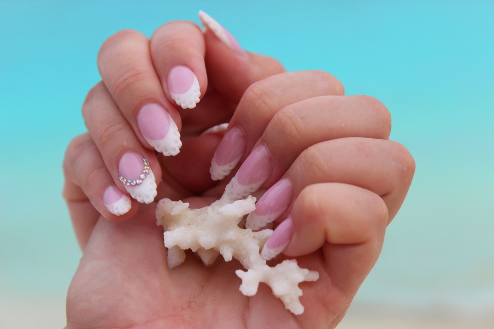 manichiura de sirene modele de unghii