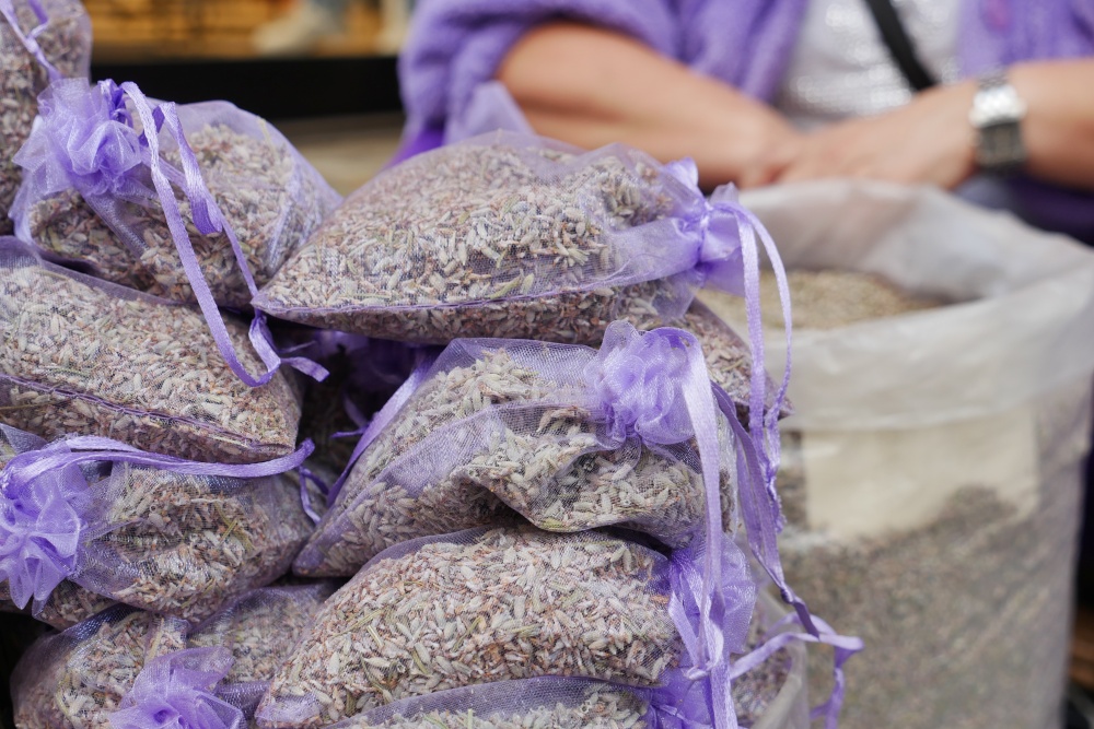 Saculeti cu lavanda impotriva moliilor