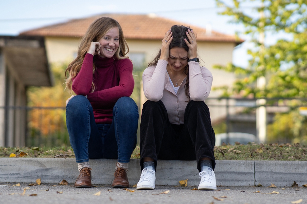 Prietena falsa care se bucura pentru necazul altuia
