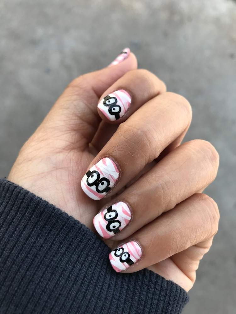 manichiura Halloween