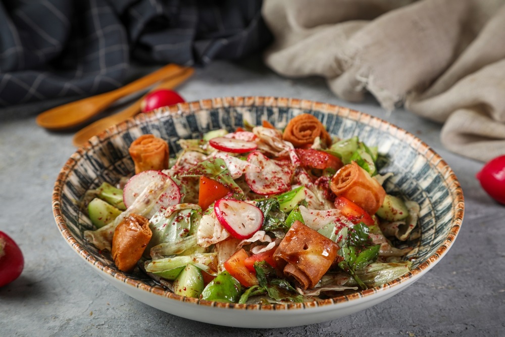Salată Fattoush cu sumac