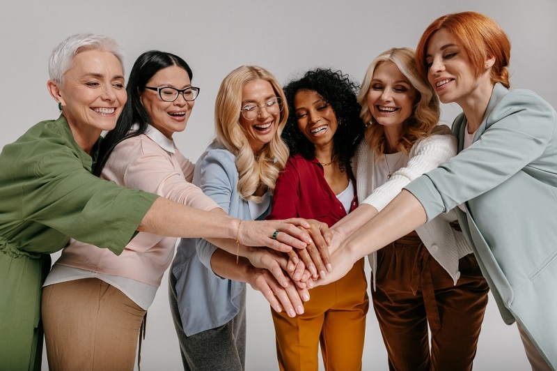 socializare, relatii de calitate,