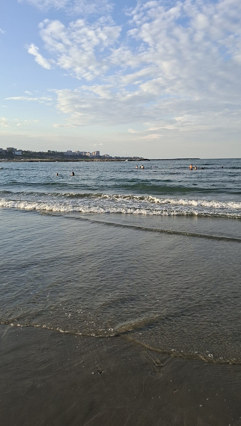 plaja modern constanta