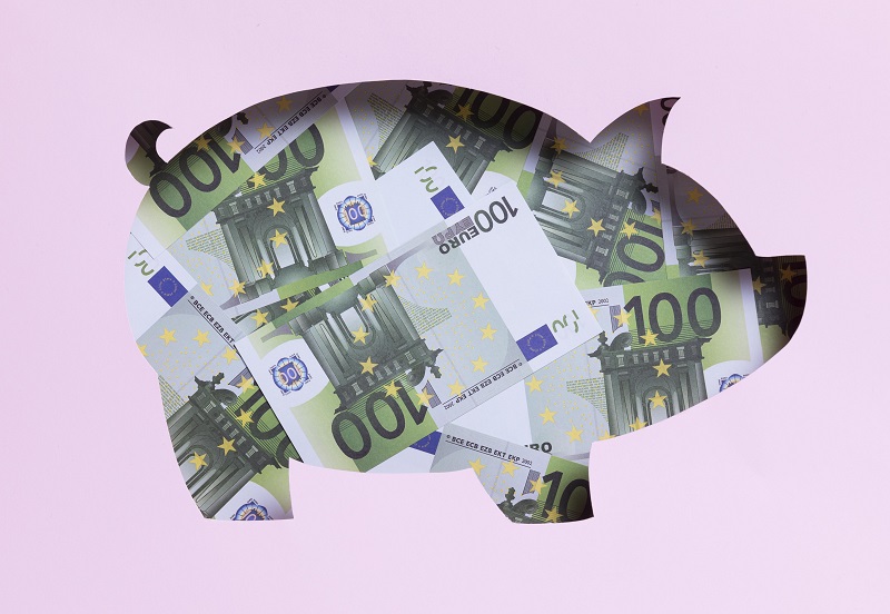 Creditele sunt doar una dintre opțiuni. Învață să trăiești în funcție de situația ta financiară și să cauți strategii alternative