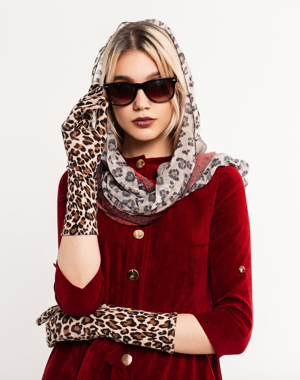 manusi lungi elegante