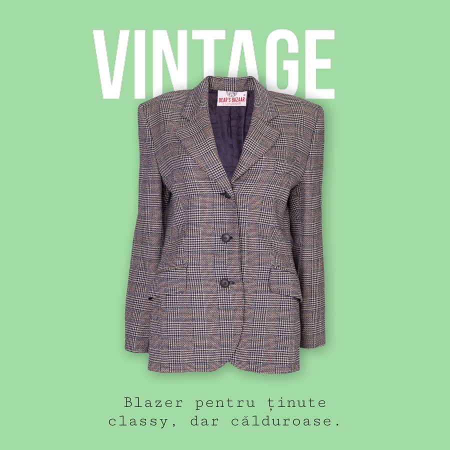 sertarium haine bijuterii si incaltaminte vintage