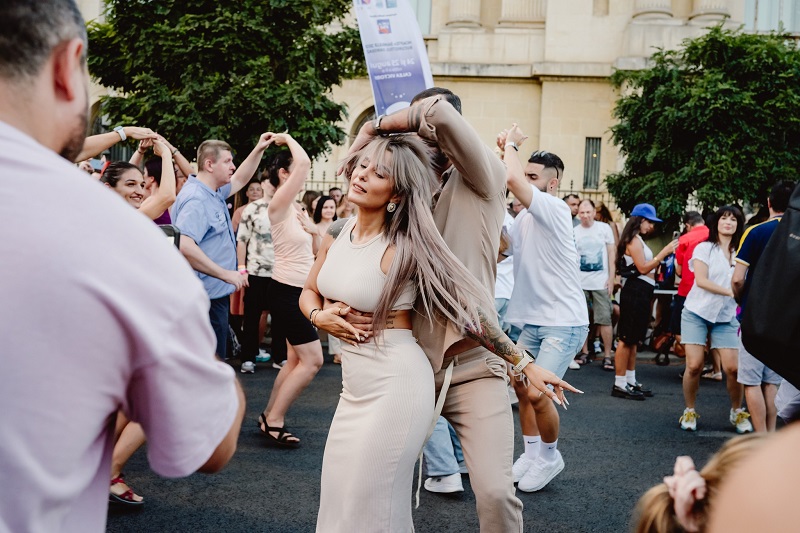 bucurestiul danseaza noaptea dansului in bucuresti