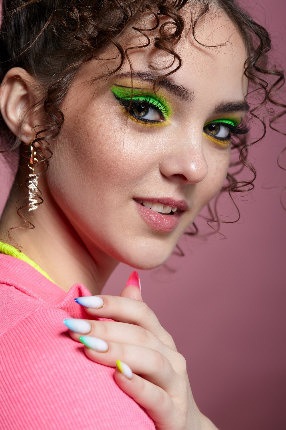 machiaj colorat verde