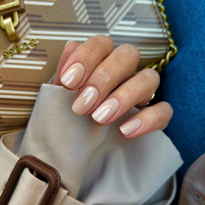 manichiura care intinereste