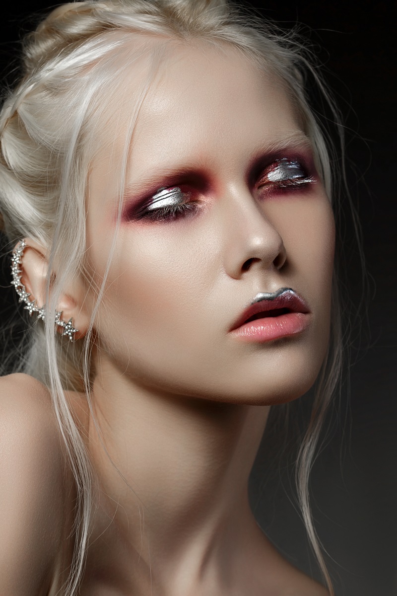 machiaj metalic de Halloween