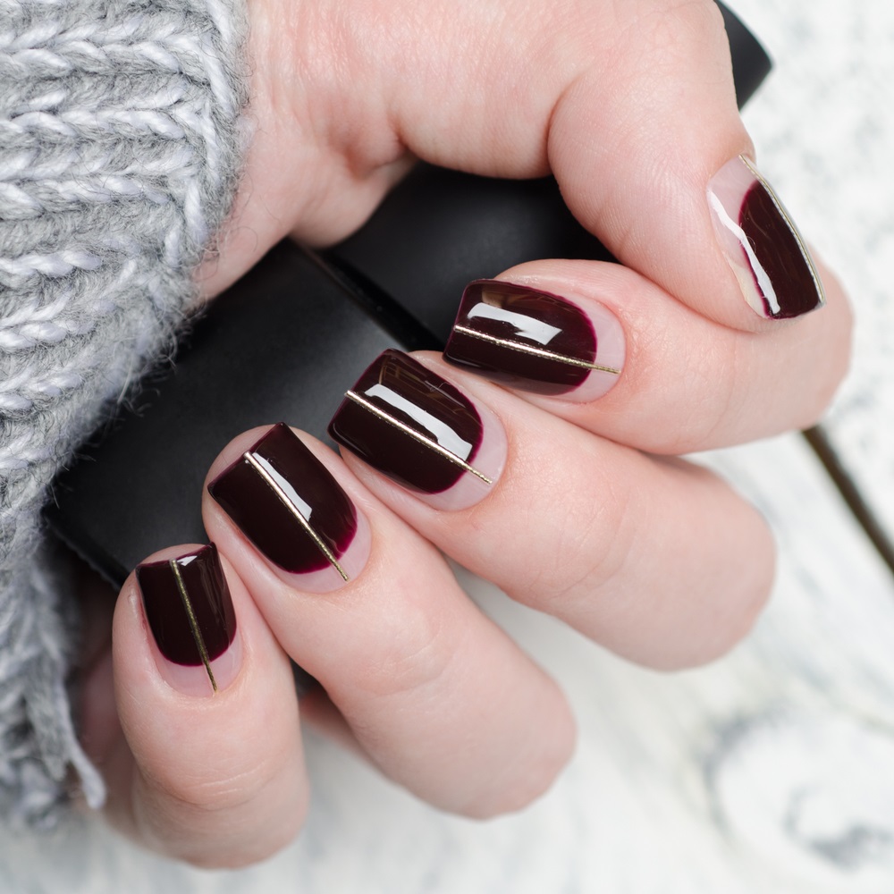 manichiura de toamna rosu burgund