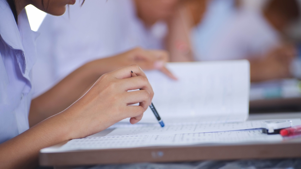 Părinți și elevi cer eliminarea examenelor suplimentare de admitere la liceu