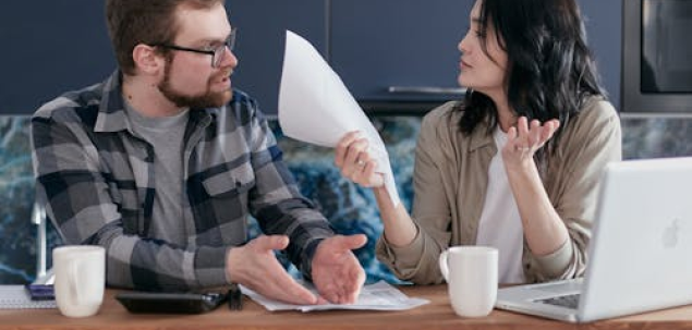 Cum reactionezi cand te confrunti cu dificultati financiare?