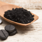 6 beneficii uluitoare ale carbunelui medicinal pentru sanatate si frumusete