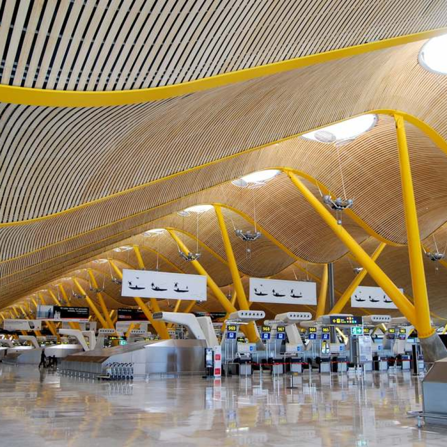 Aeroportul International Barajas (Madrid, Spania)