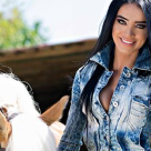 Adelina Pestritu lanseaza noua colectie de jeans Foggi