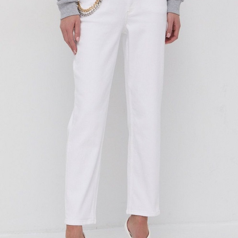 Jeansi tip Mom fit de la Guess. Au talie înaltă, buzunare oblice și sunt confecționați din bumbac organic. 