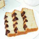 Chec din albusuri cu cacao si alune 