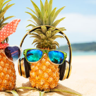 Trusa de vacanță la mare: produse pentru bronzat