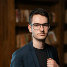 Elev olimpic internațional a dat în judecată Ministerul Educației după tăierea burselor de excelență
