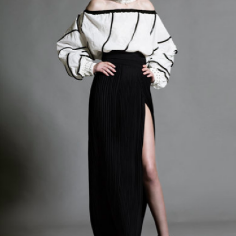 Ie contemporană designer brodată manual