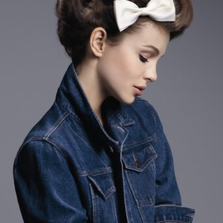 Quiff retro romantic cu papion