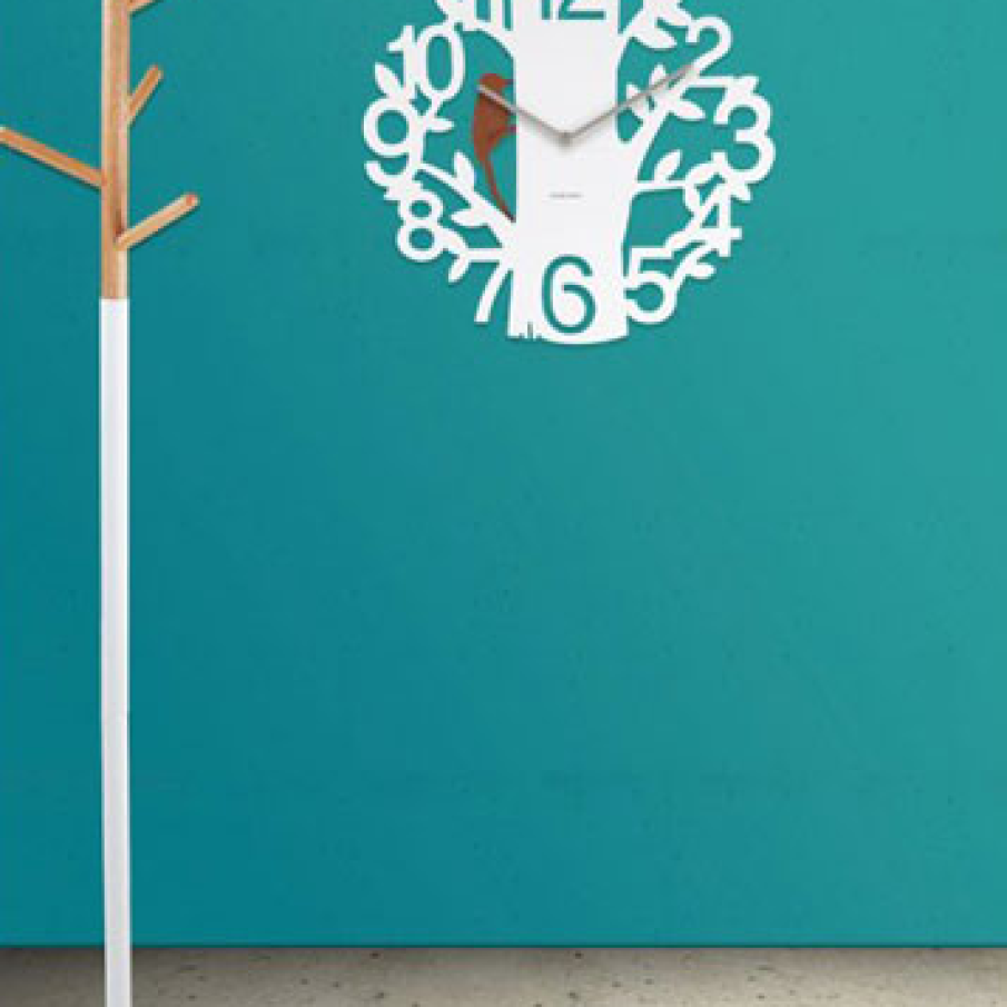 Ceas de perete Woodpecker.