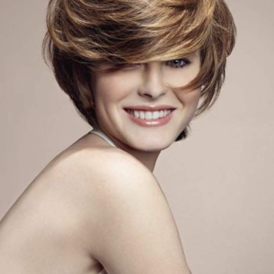 Satenul Chihlimbar: Bob stratificat, asimetric