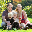 Barbatul care s-a saturat sa auda ca sotia lui ar fi o norocoasa ca sta acasa cu copiii!