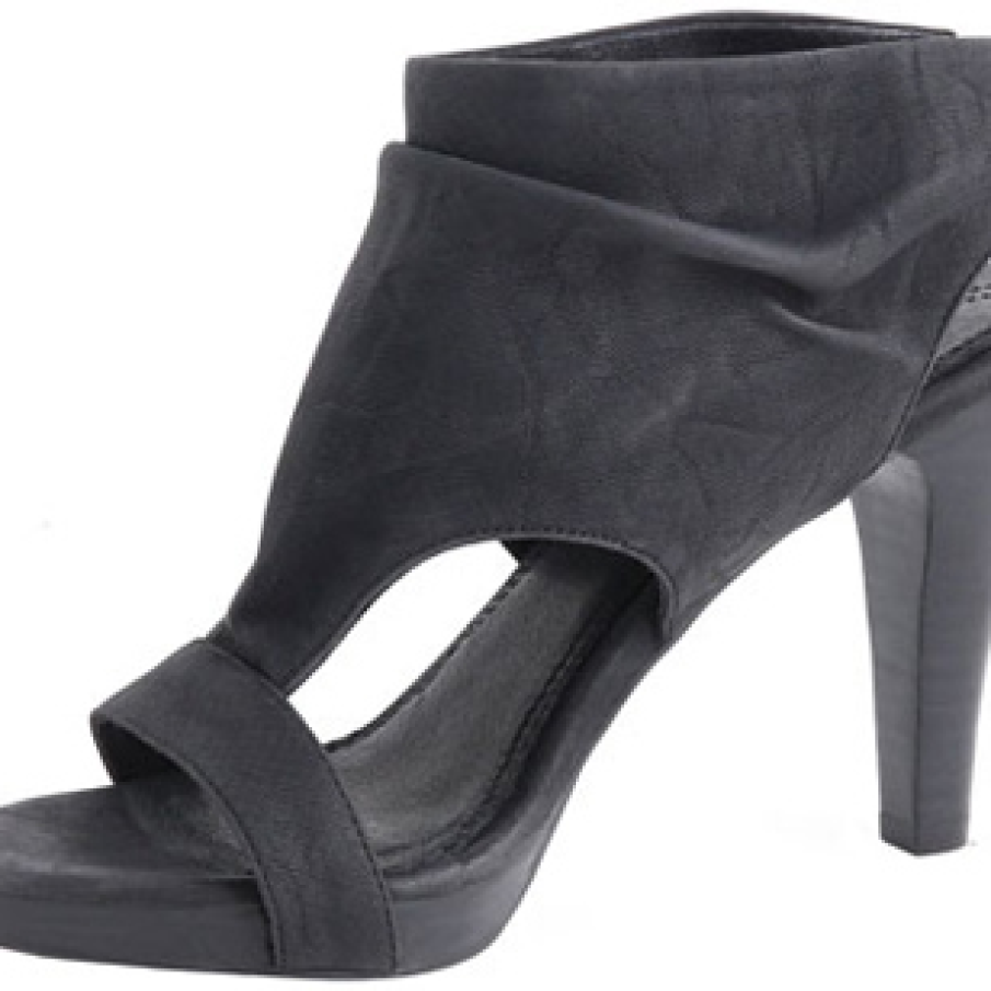 Sandale imbracate pe glezna