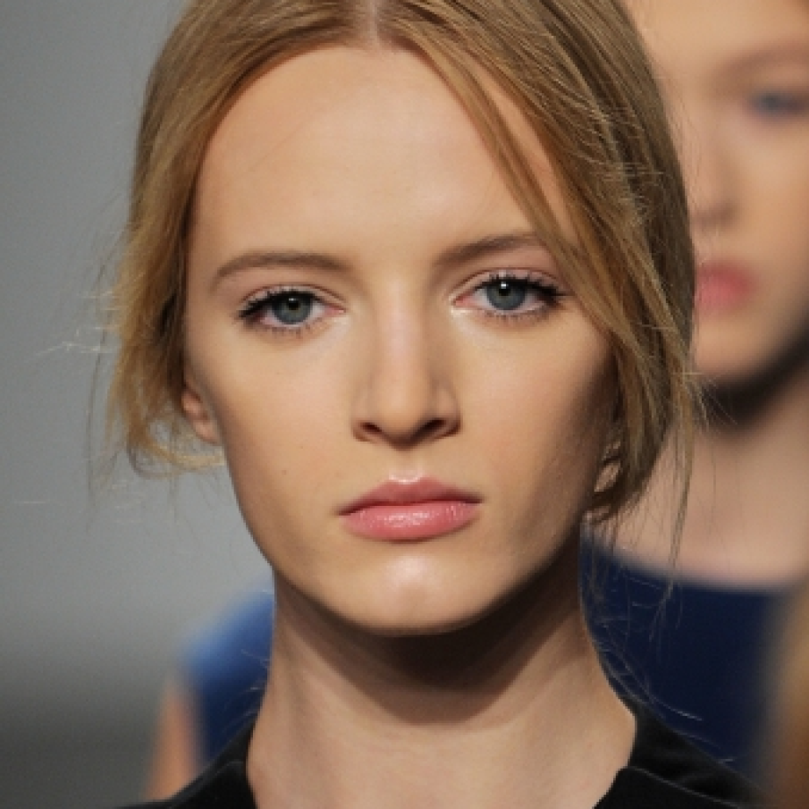 Tendinta 1: MINIMAL vs. MAXIMAL