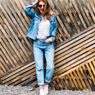 Pantaloni comozi și moderni totodată? 10 Modele de blugi mom la reducere