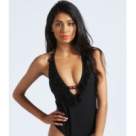  Ia-ti cu tine in vacanta... 14 obiecte vestimentare pentru valiza