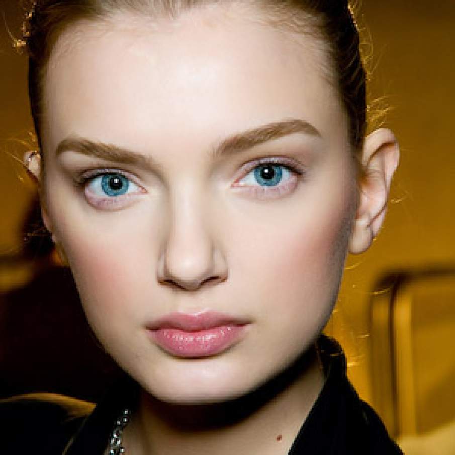 Ten cu stralucire proaspata si naturala