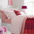 Tendinte lenjerii de pat in vara 2012