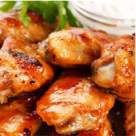 Pulpe de pui cu sos de bere si stafide