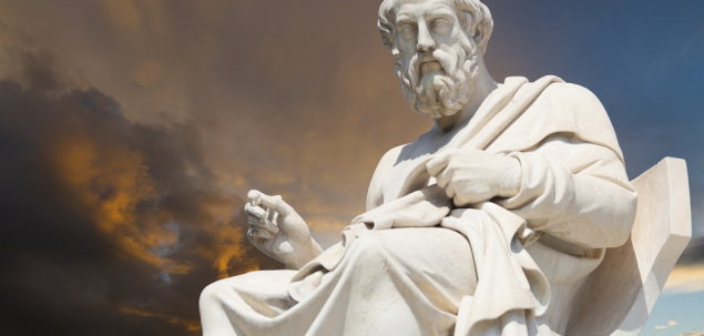 Platon era cunoscut ca fiind...