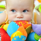 Cum ne jucam cu bebe in primul an de viata?