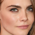 Cara Delevingne, noua ambasadoare Rimmel London