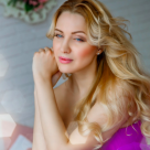 Apa alcalină - secretul unui păr frumos și sănătos