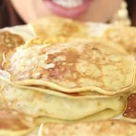 Cea mai usoara reteta de clatite din lume! Si contine doar 2 ingrediente!