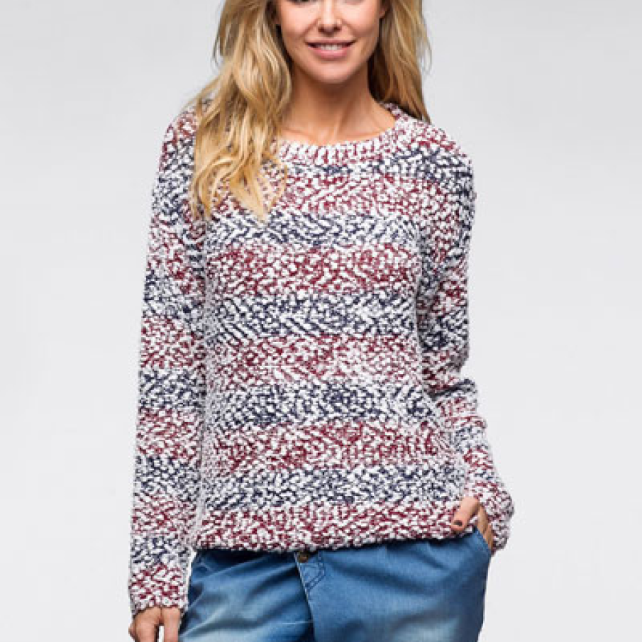 Pulover tricotat in dungi