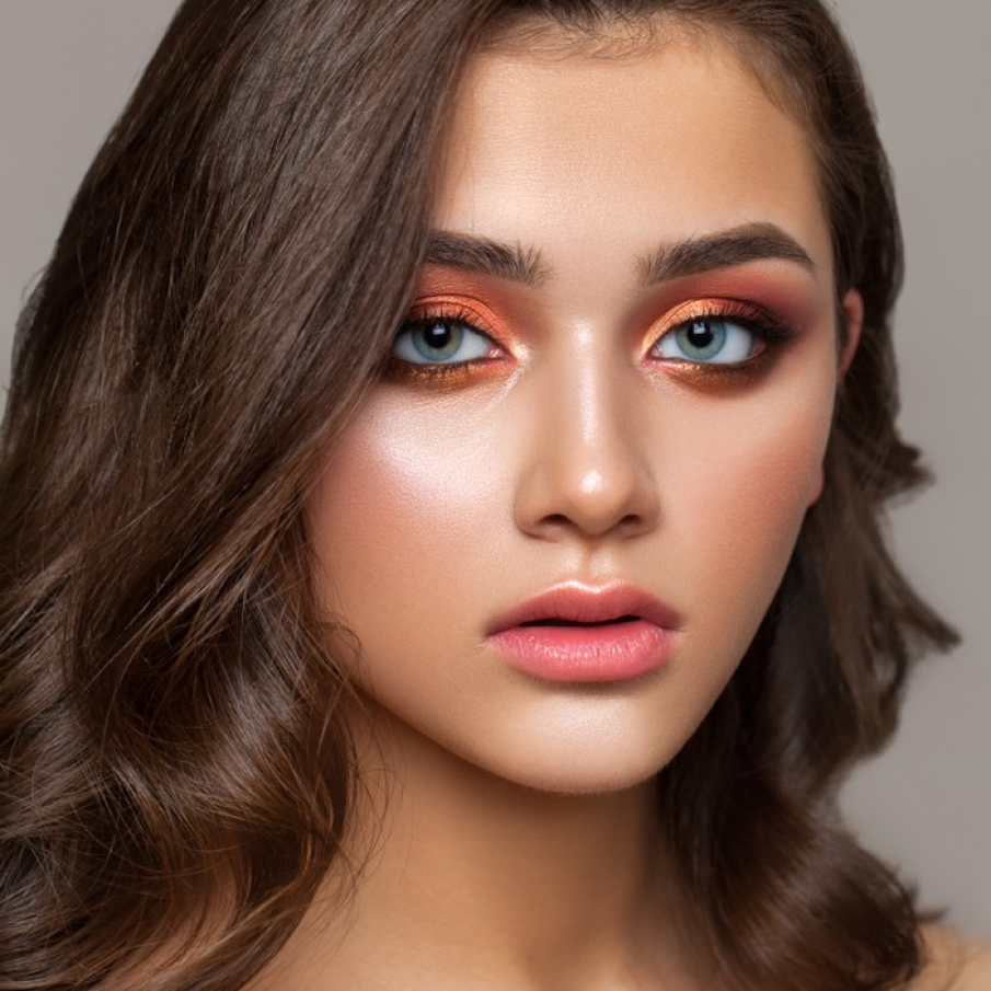 Tonurile de bronz și arămiu - perfecte pentru toamnă 