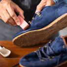 Încălțăminte din piele întoarsă: ghid de îngrijire și asortare